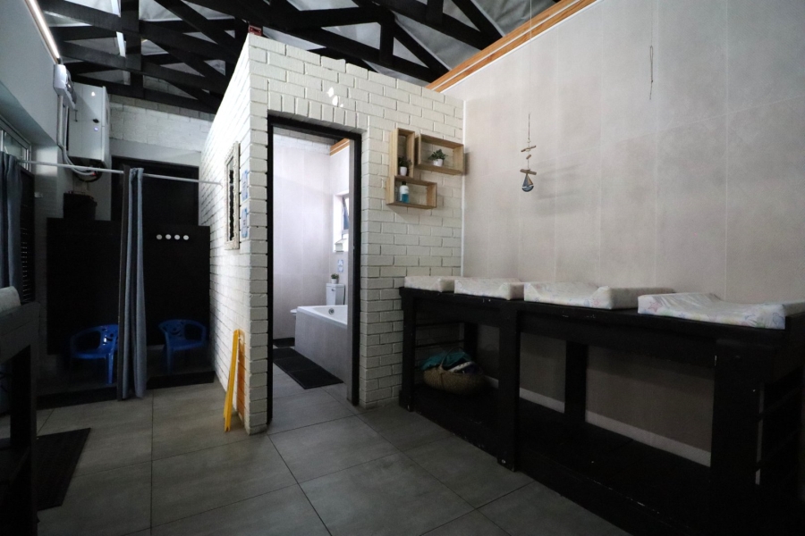 4 Bedroom Property for Sale in Sherwood Eastern Cape